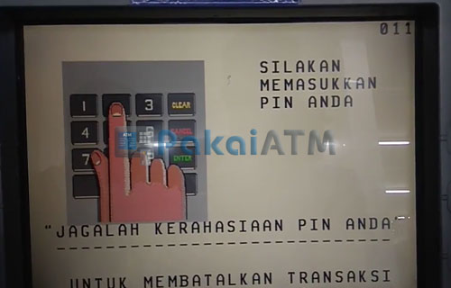 2. Masukkan PIN ATM BCA