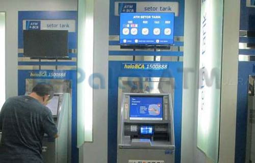 7. Kunjungi Mesin ATM BCA Terdekat